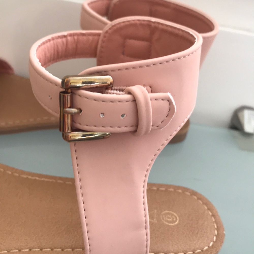 Pink sandals - Picture 3 of 3